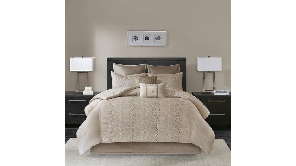 camelia cozy comforter set